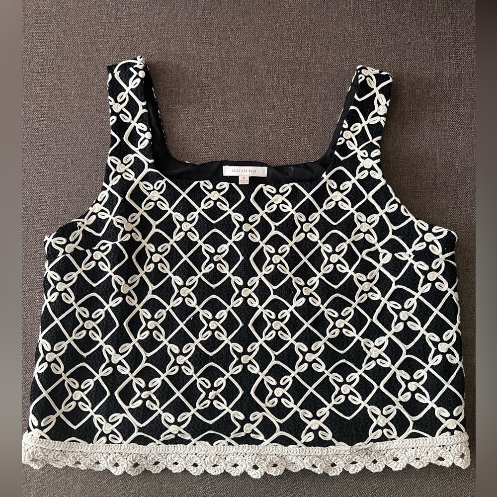 Black and White Lace Women's Top